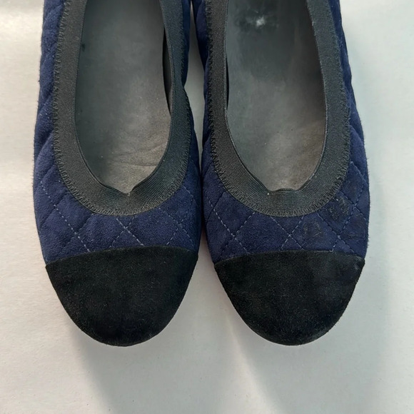 Stuart Weitzman Quilted Suede Ballet flats round toe navy black Size 7 1/2 - Picture 2 of 12